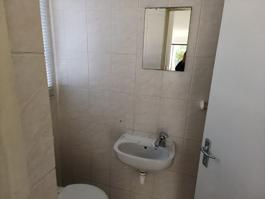 To Let 3 Bedroom Property for Rent in Parklands Western Cape